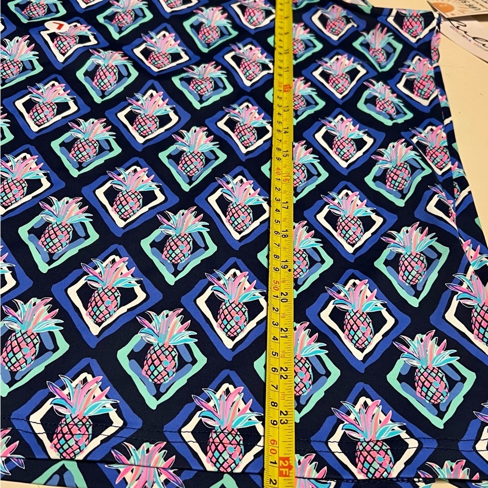 Lulu-B Pineapple Print Sleeveless Quarter-Zip Top UPF 50 Cooling Fabric L NWT lg - Picture 3 of 11